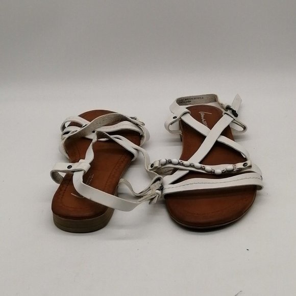 Lane Bryant Womens Slingback Sandal White Faux Leather Beaded Buckle 9W - Picture 3 of 9